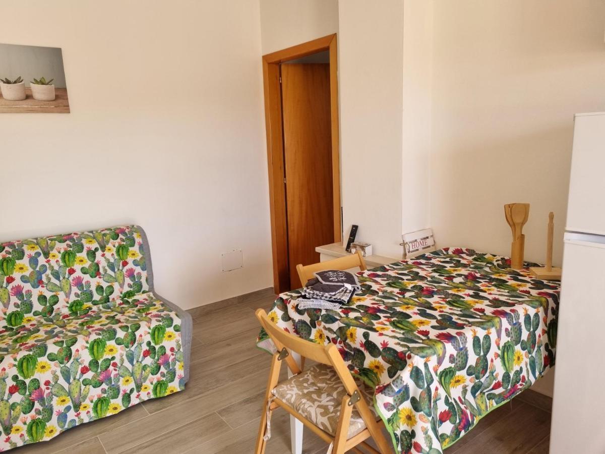 Le Case Di Pat - Palms Home San Pietro in Bevagna Esterno foto