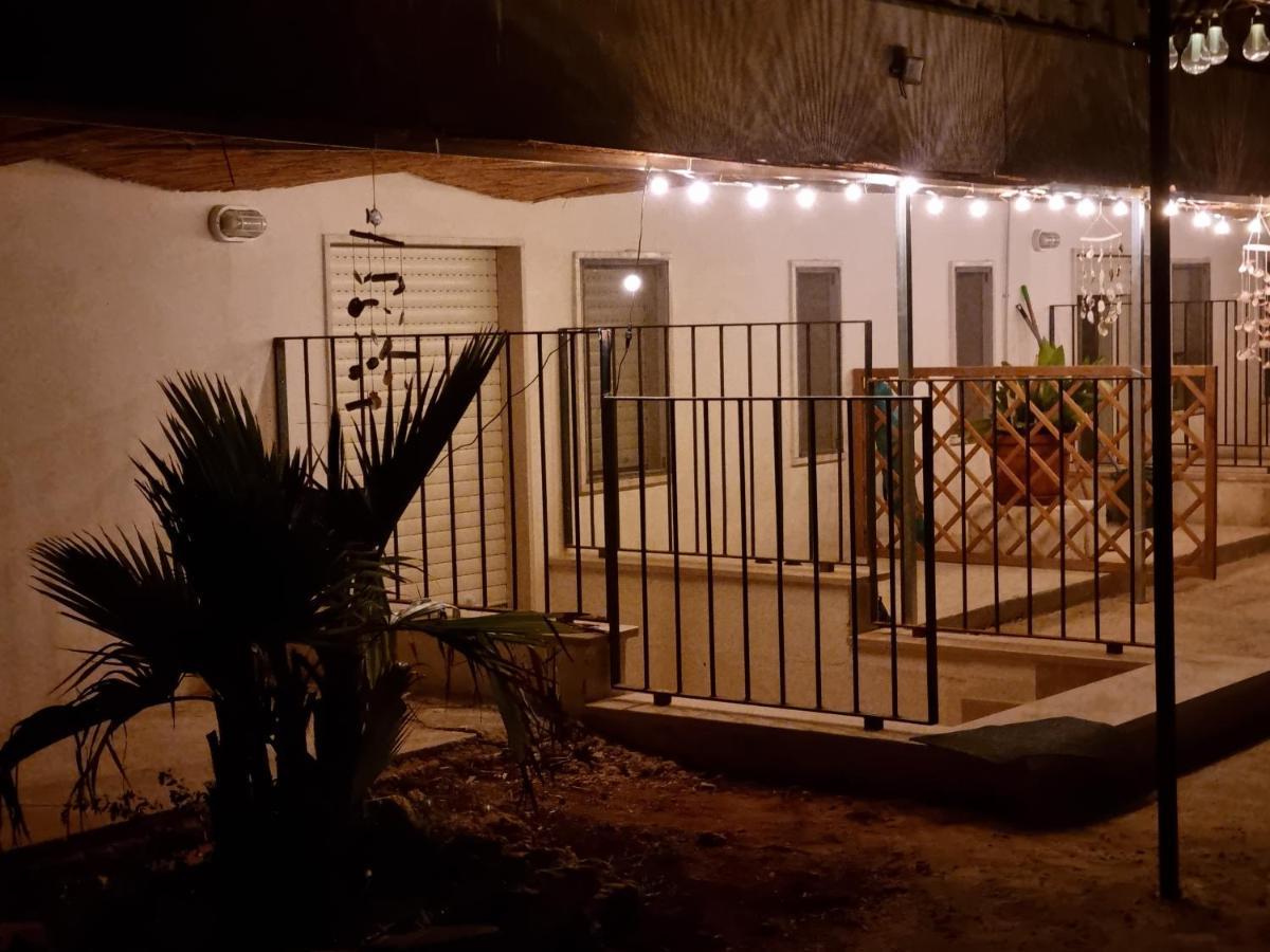 Le Case Di Pat - Palms Home San Pietro in Bevagna Esterno foto
